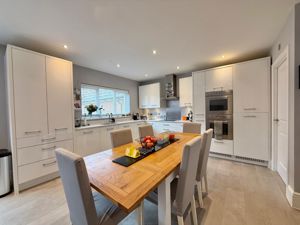 Photo 9- click for photo gallery